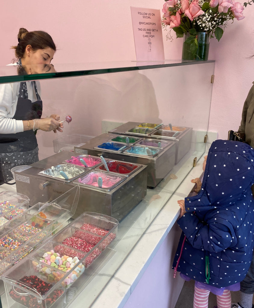CAKE POP ACTIVATION BAR